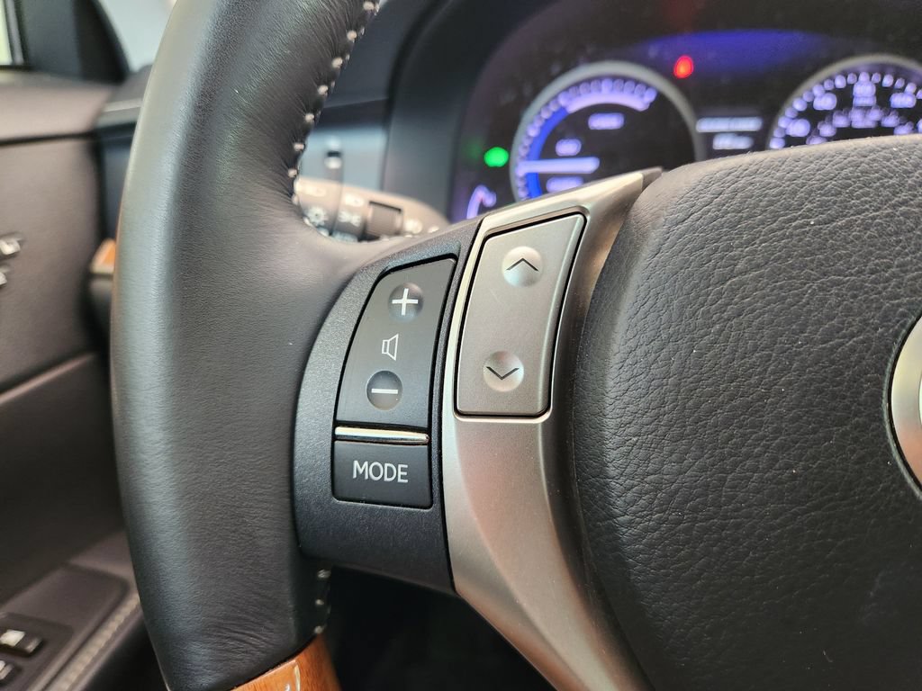 Used 2013 Lexus ES 300h w/ Luxury Pkg FWD image 30