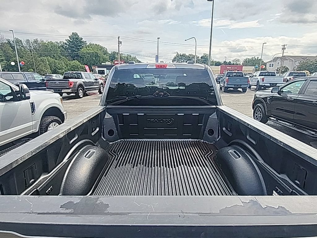 Used 2025 Ford F250 XLT AWD/4WD image 10