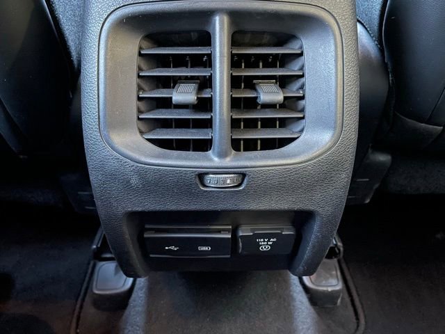 Used 2019 Jeep Cherokee Limited image 26