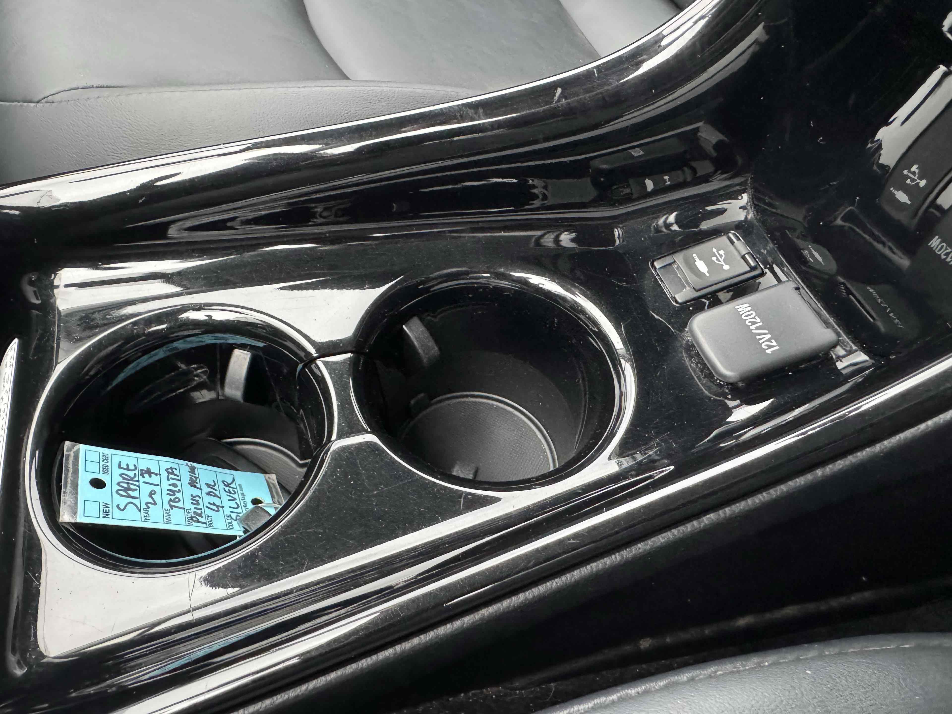 Used 2017 Toyota Prius Prime Premium w/ Carpet Mat Package image 27