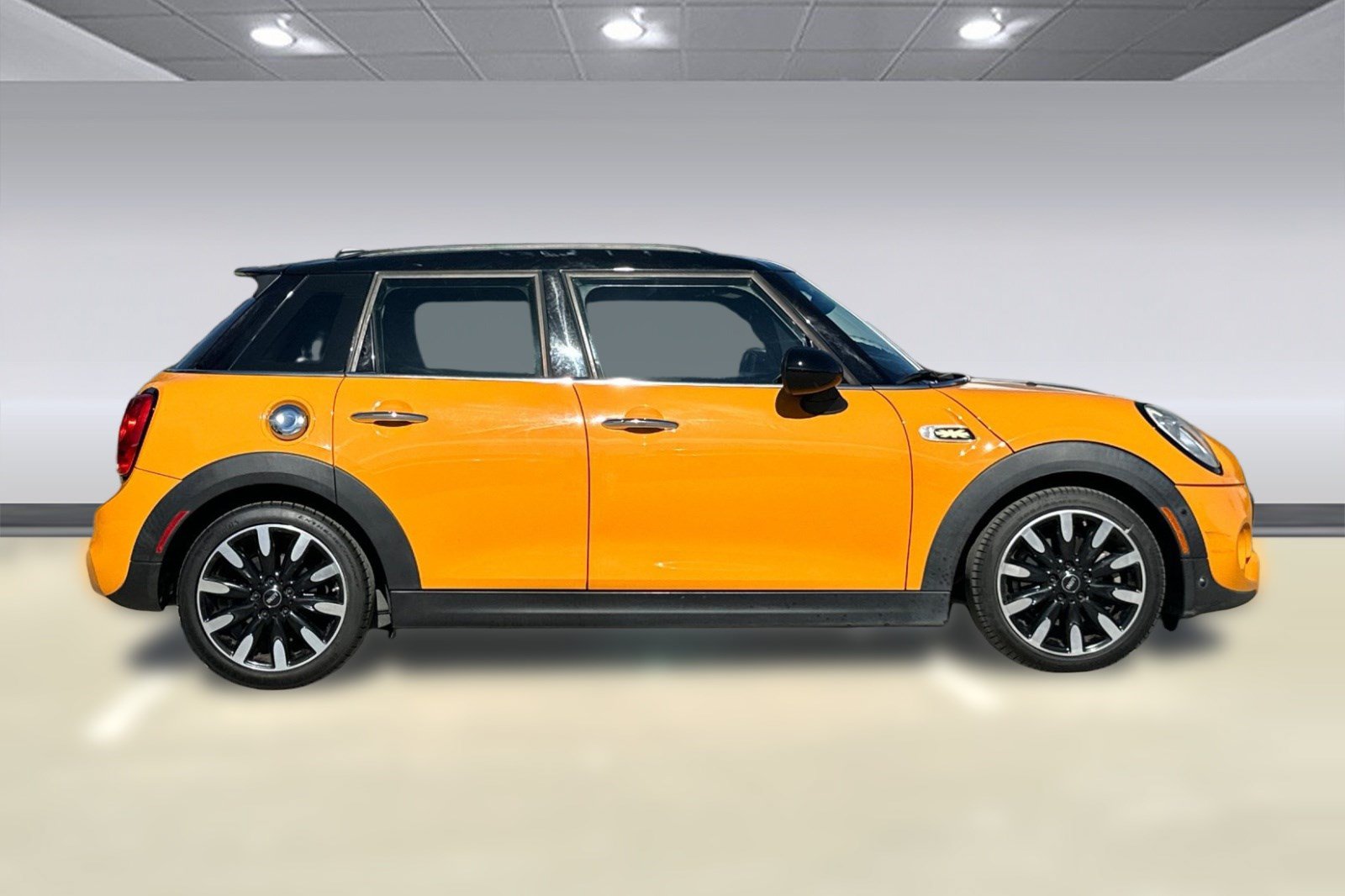 Used 2018 MINI Cooper S FWD image 7