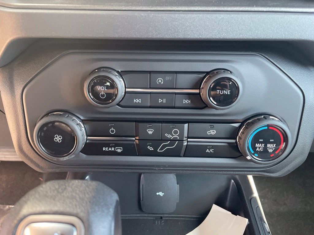New 2026 Ford Bronco 2-Door AWD/4WD image 19
