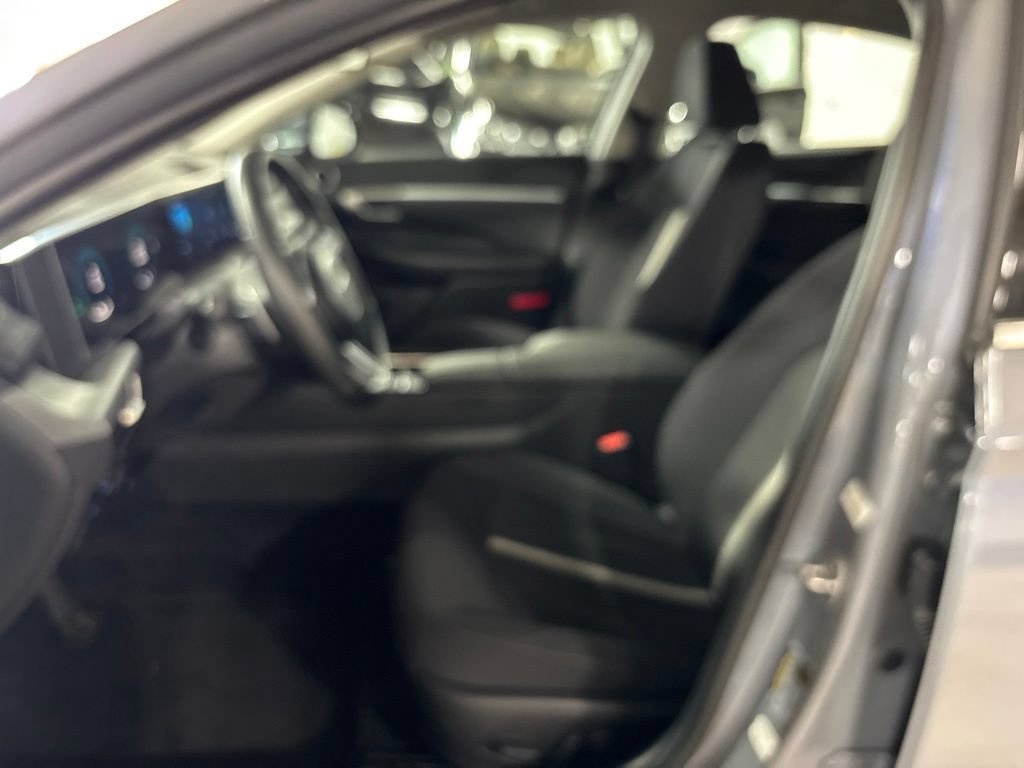 Used 2025 Hyundai Sonata SEL FWD image 29