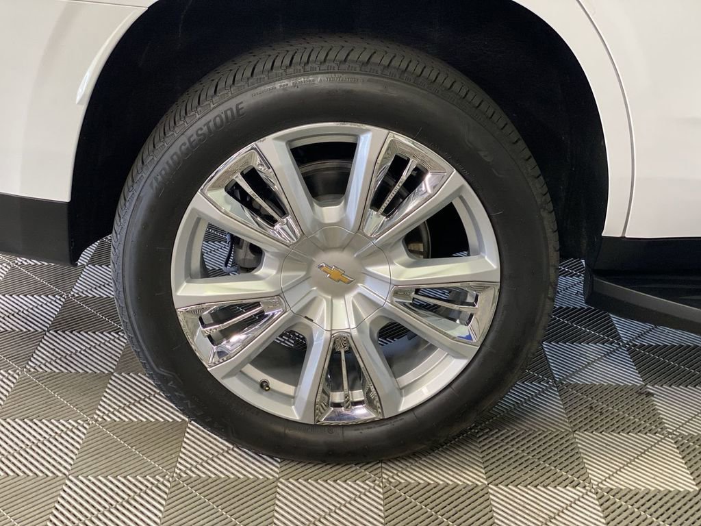 Used 2024 Chevrolet Tahoe Premier w/ Premium Package AWD/4WD image 18