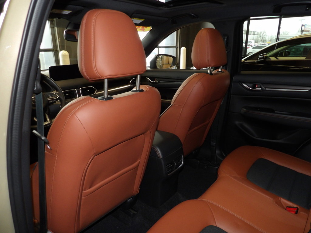 Certified 2024 MAZDA CX-5 Carbon Edition image 22