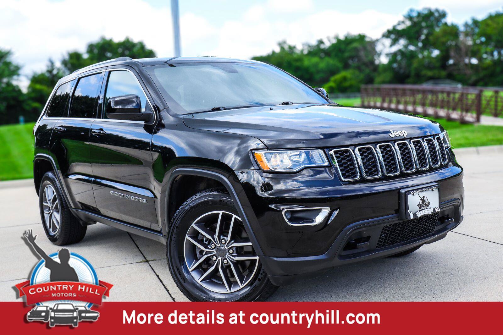 Used 2021 Jeep Grand Cherokee Laredo w/ Trailer Tow Group IV AWD/4WD image 1