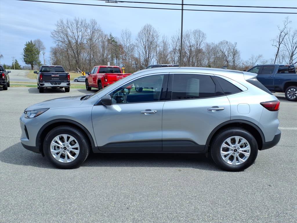 Used 2024 Ford Escape Active image 7