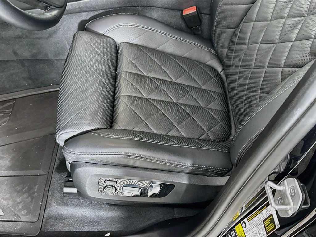 Used 2023 BMW X5 xDrive40i w/ Luxury Seating Package AWD/4WD image 20