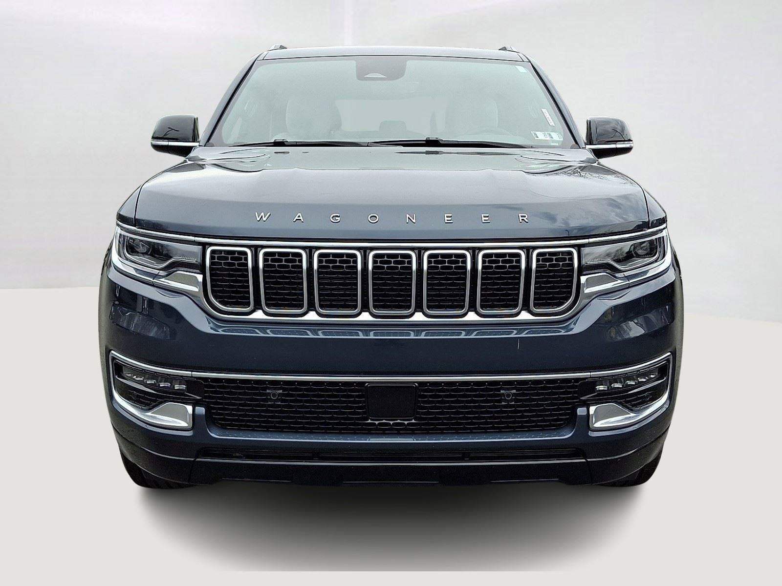 Certified 2025 Jeep Wagoneer 4WD image 2
