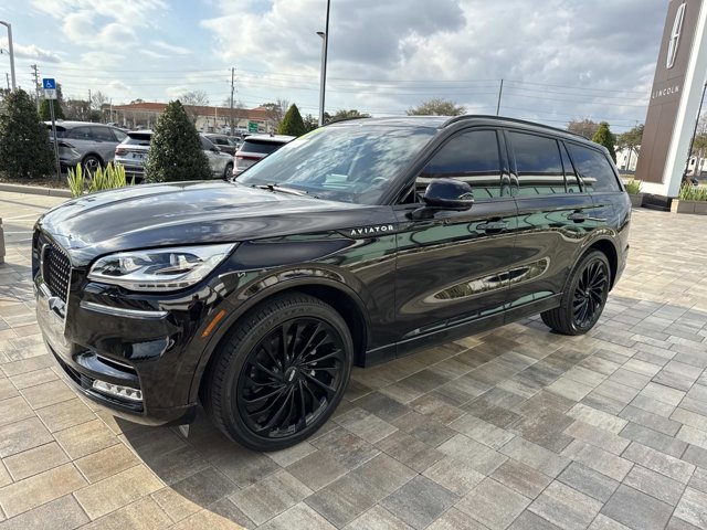Used 2022 Lincoln Aviator Reserve w/ Equipment Group 201A image 6