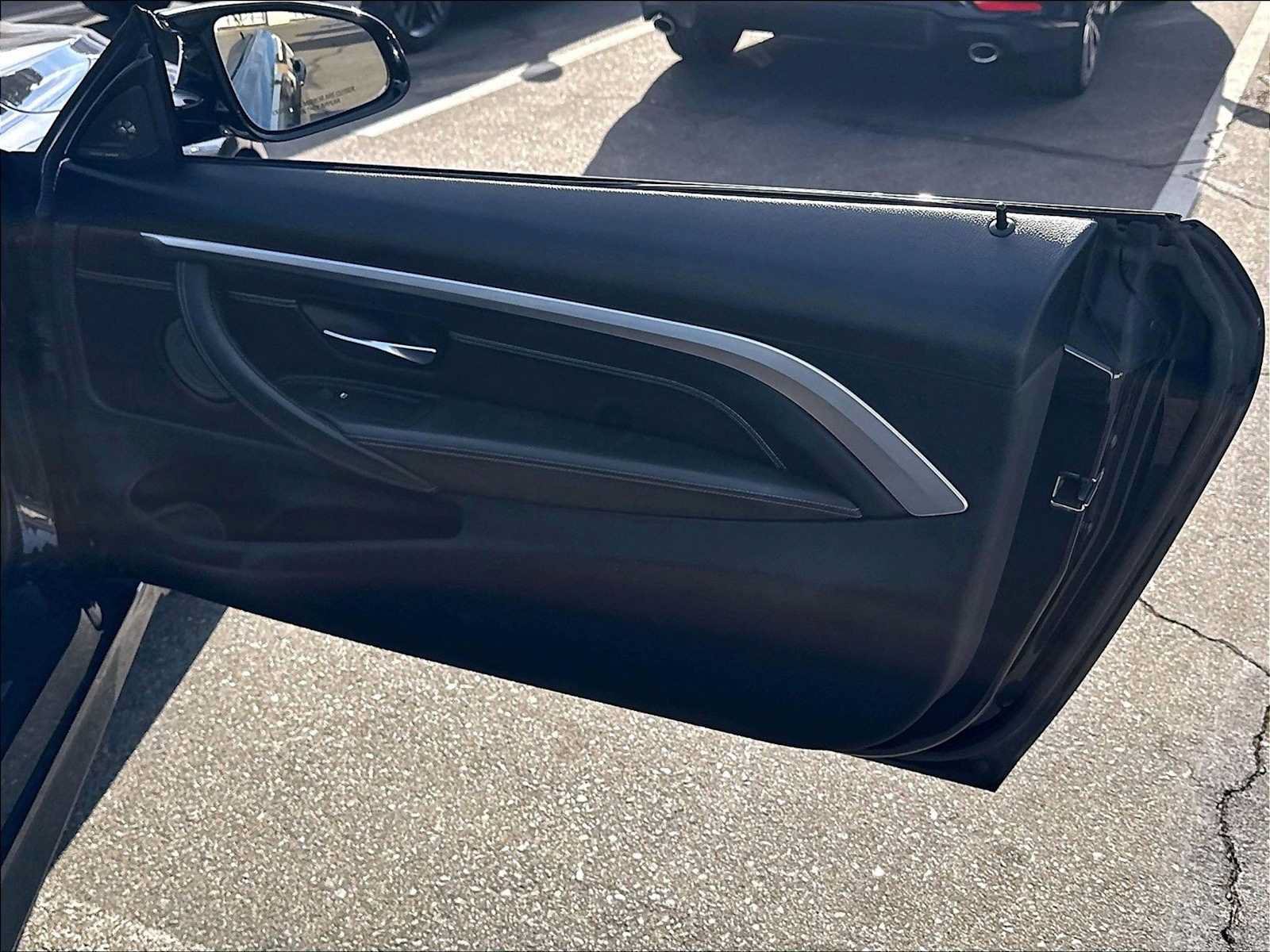 Used 2017 BMW M4 Convertible RWD image 24