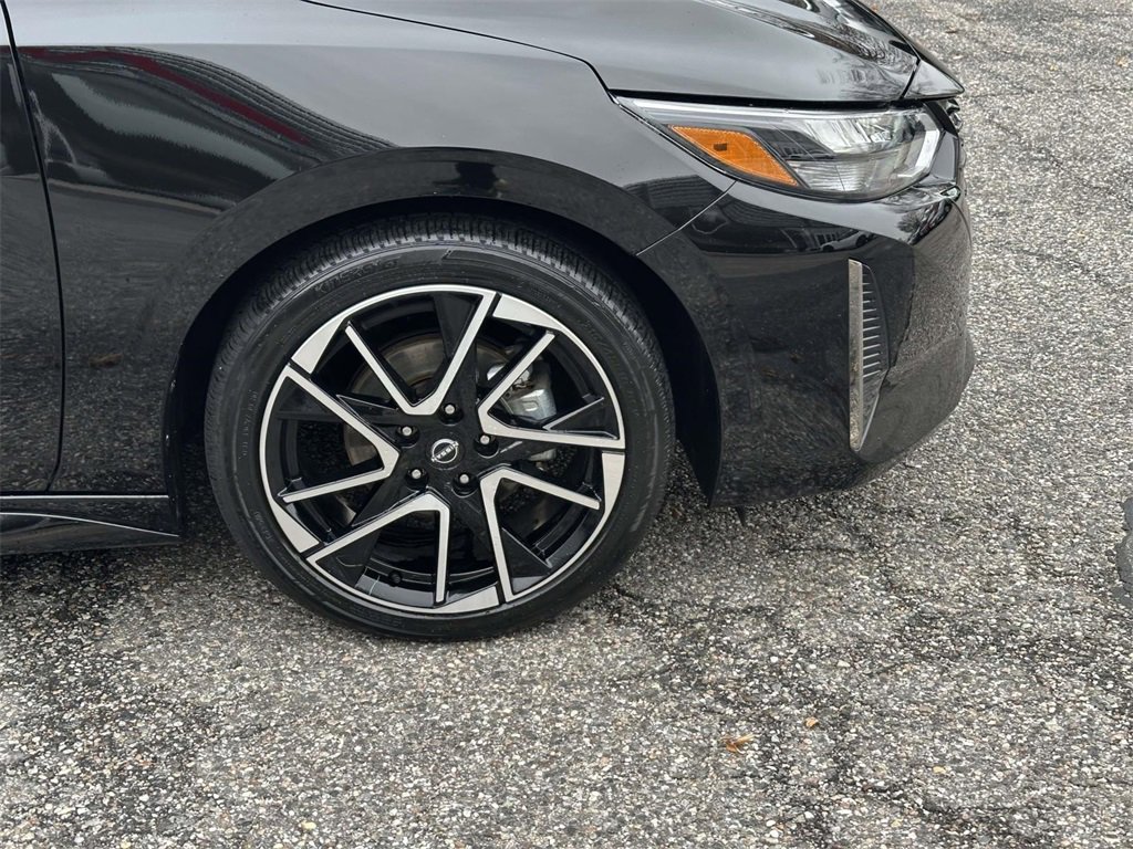 Certified 2025 Nissan Sentra SR image 11