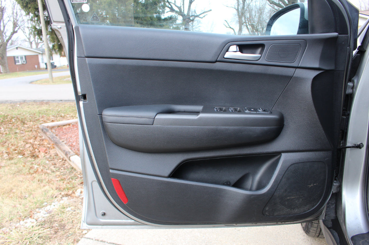 Used 2019 Kia Sportage LX image 11