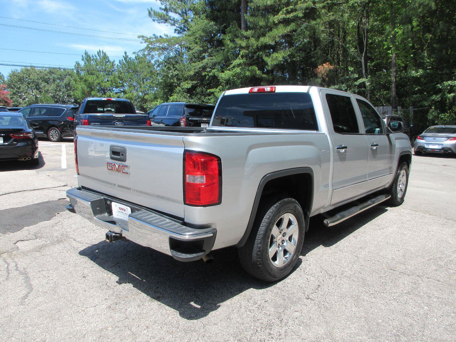 Used 2014 GMC Sierra 1500 SLT w/ Suspension Package, Off-Road RWD image 5