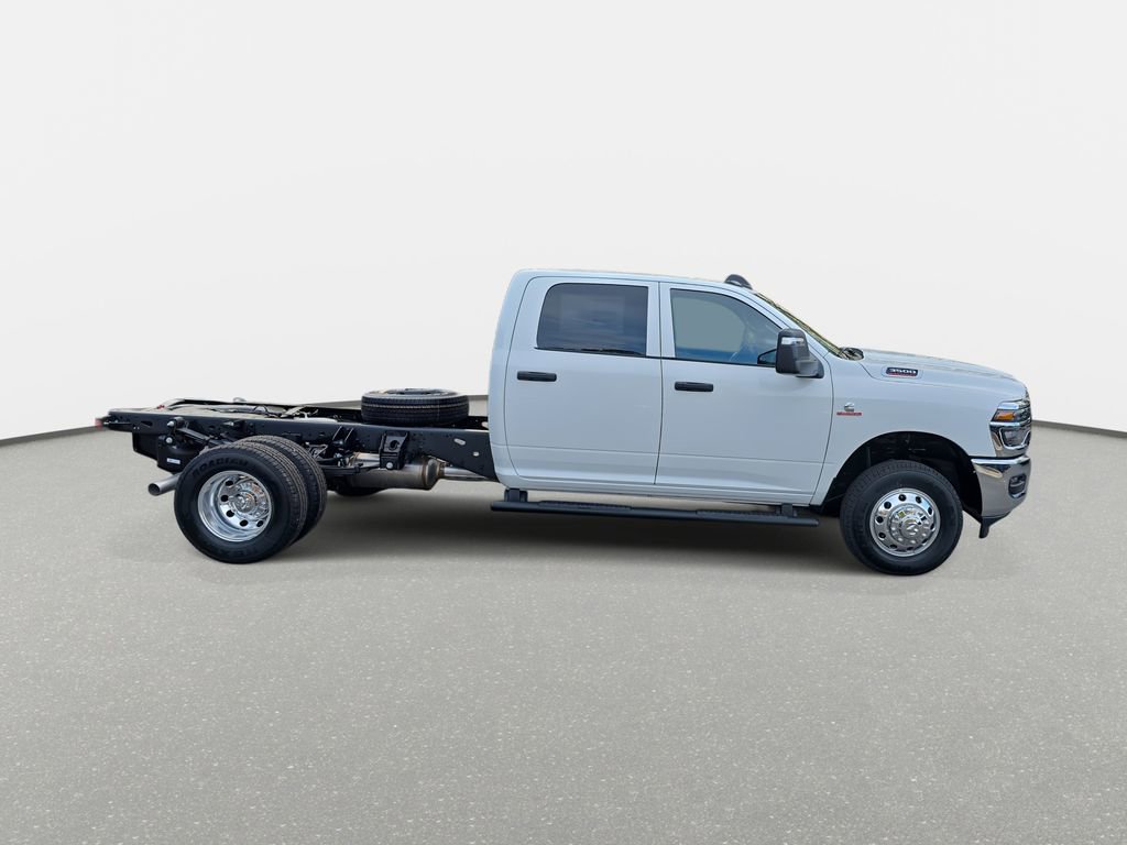 New 2026 RAM 3500 Tradesman w/ Chrome Appearance Group AWD/4WD image 4