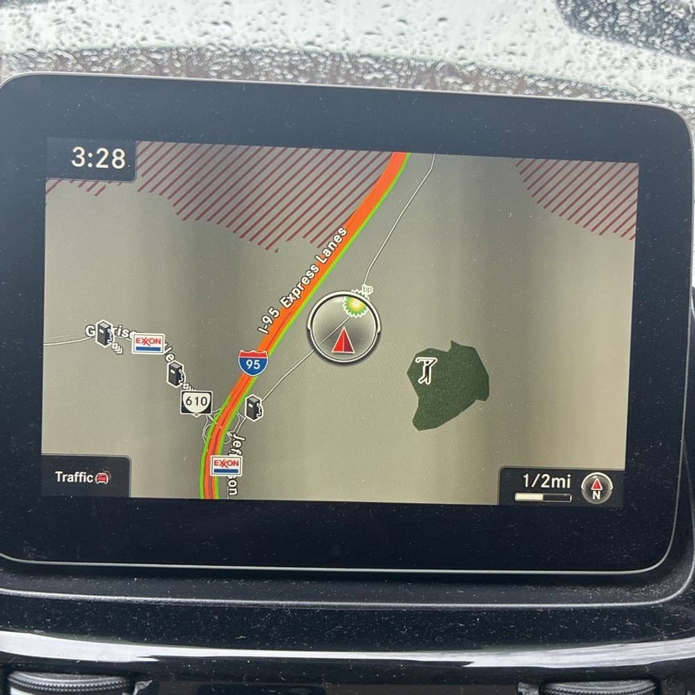 Used 2017 Mercedes-Benz GLS 450 4MATIC image 9