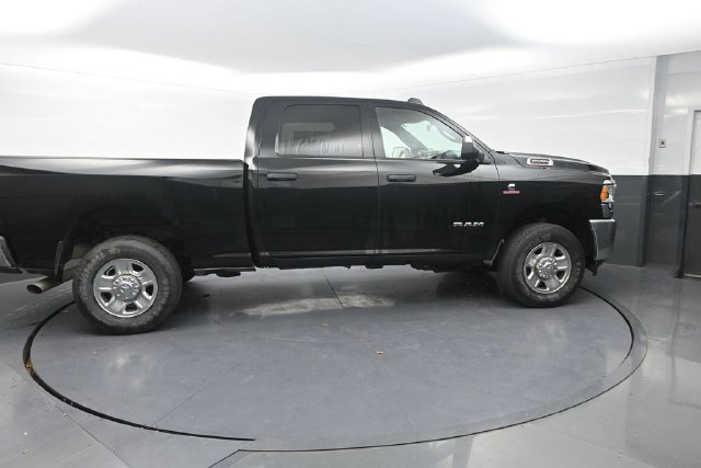 Used 2022 RAM 2500 Big Horn AWD/4WD image 11