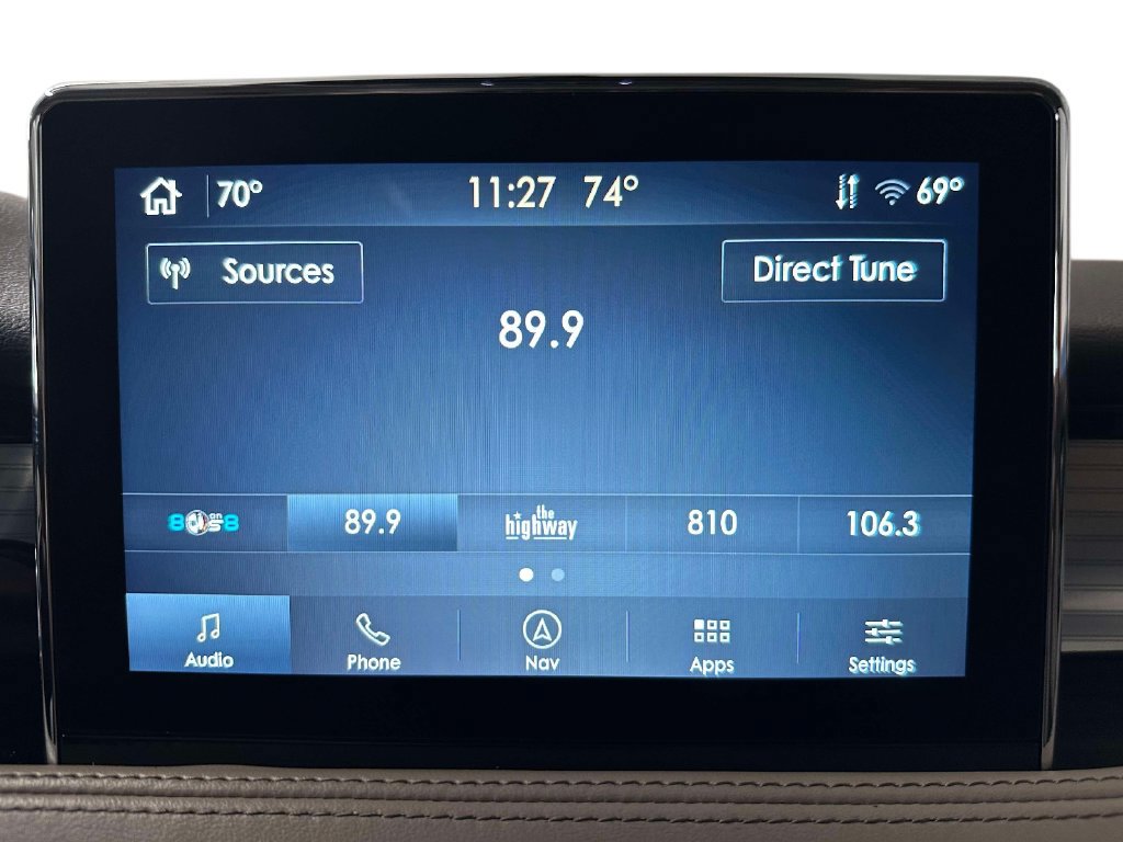 Used 2022 Lincoln Corsair AWD w/ Premium Package image 5