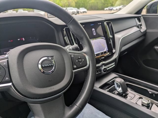 Used 2024 Volvo XC60 B5 Core w/ Protection Package Premier AWD/4WD image 31