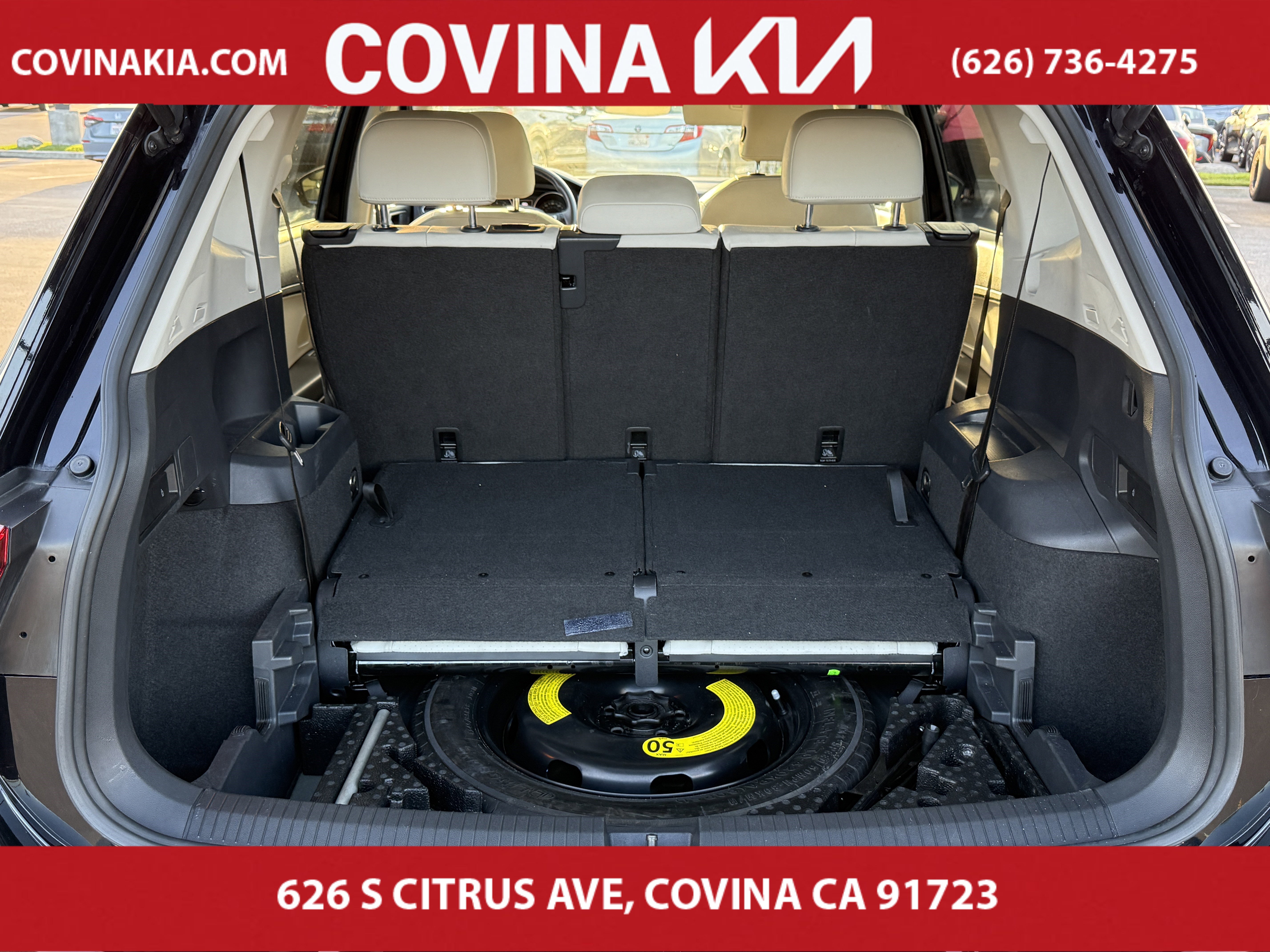 Used 2021 Volkswagen Tiguan SE w/ Panoramic Sunroof Package image 11