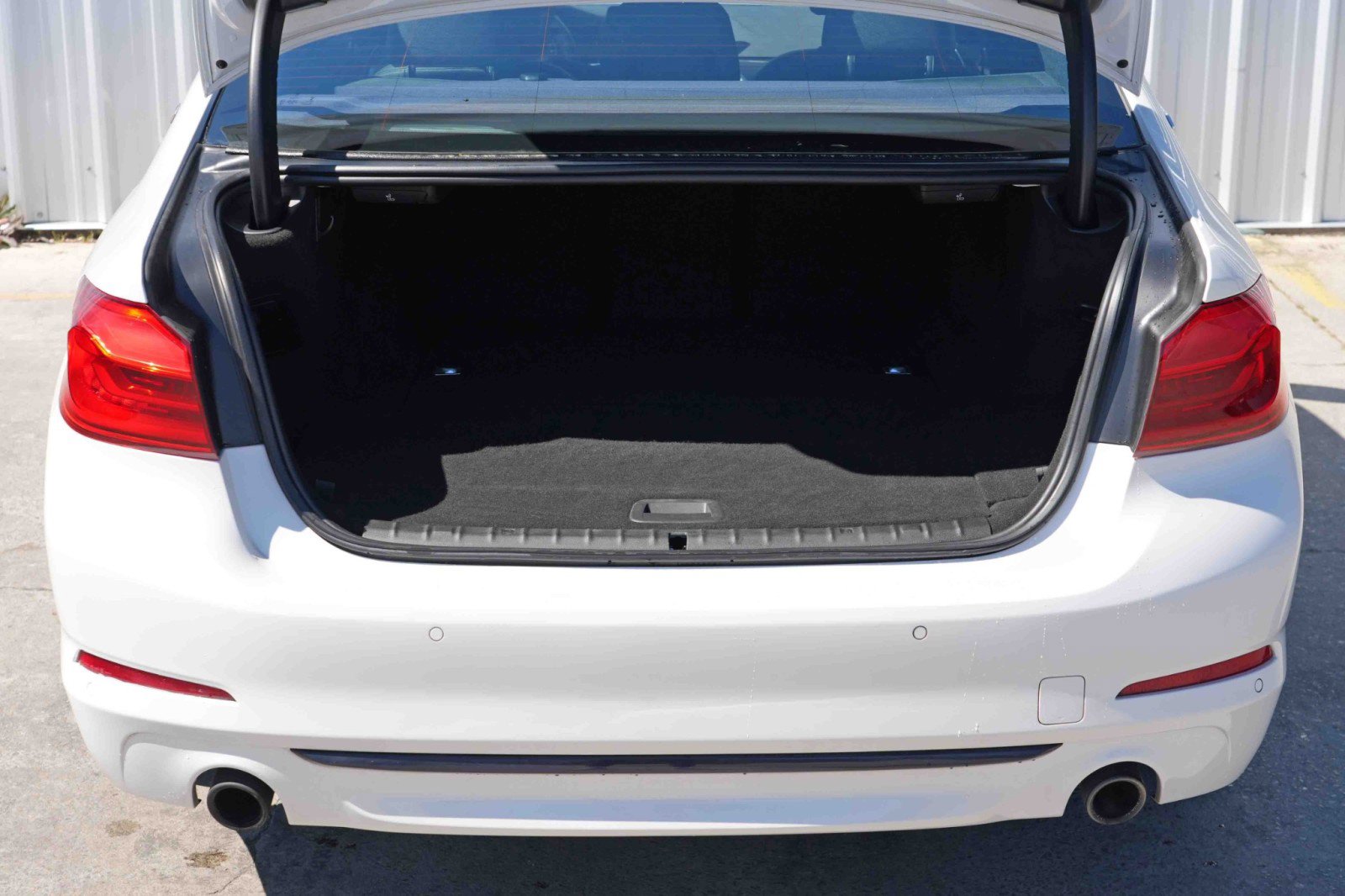 Used 2018 BMW 530e image 9