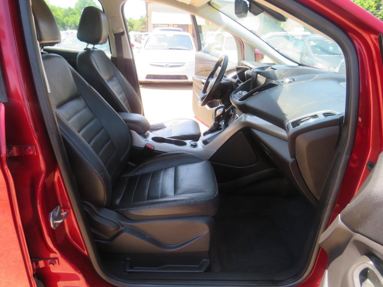 Used 2013 Ford C-MAX Energi SEL w/ Interior Protection Pkg FWD image 17