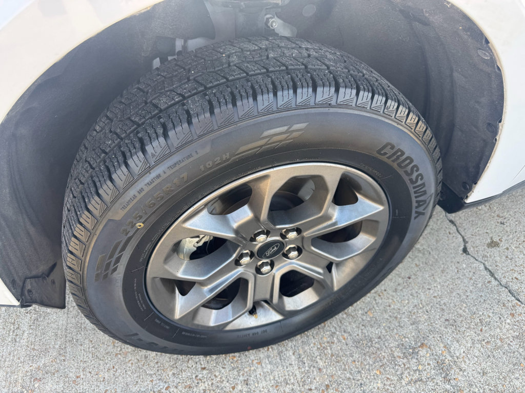 Used 2022 Ford Maverick XLT w/ Equipment Group 300A Standard image 9