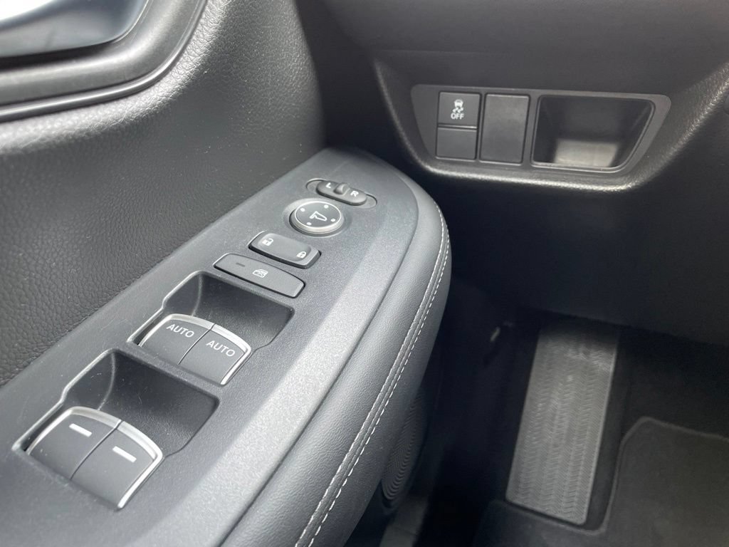 Certified 2025 Honda HR-V EX-L image 16