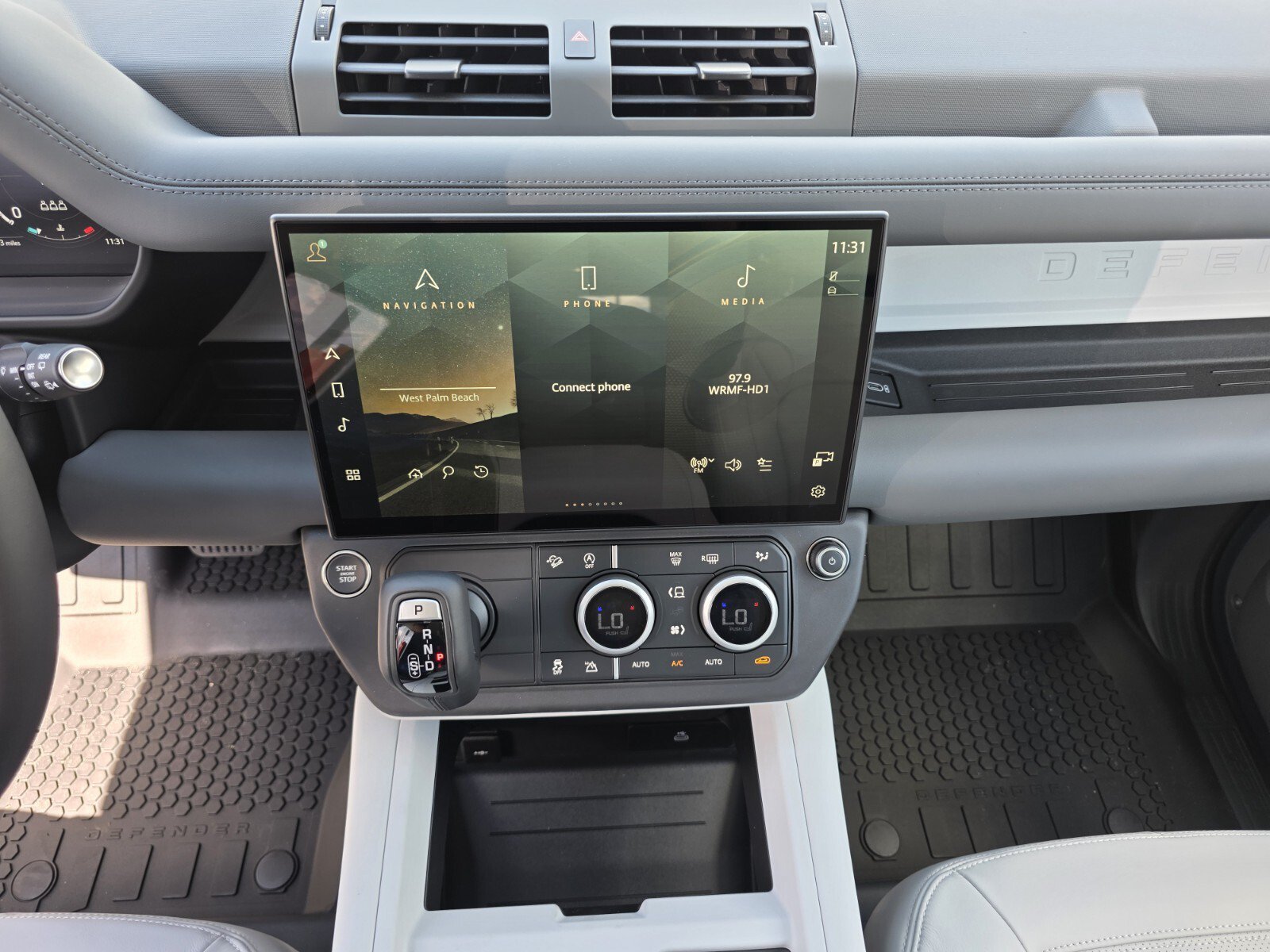 New 2026 Land Rover Defender 110 S AWD/4WD image 16