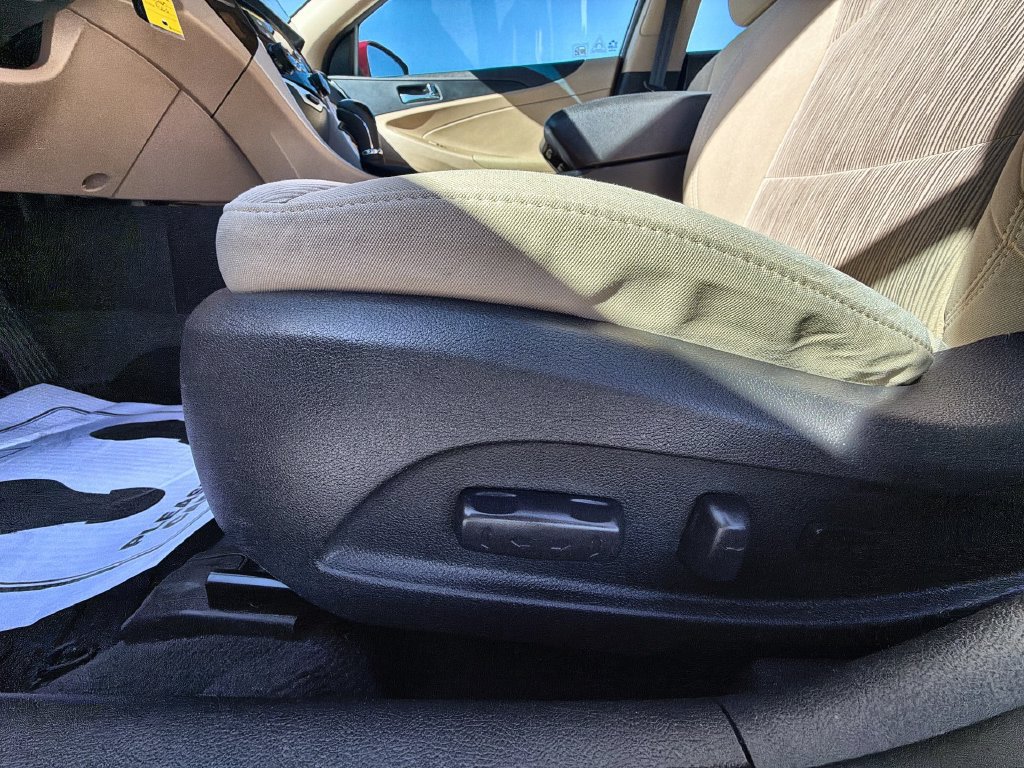 Used 2013 Hyundai Sonata GLS w/ Popular Equipment Pkg FWD image 14