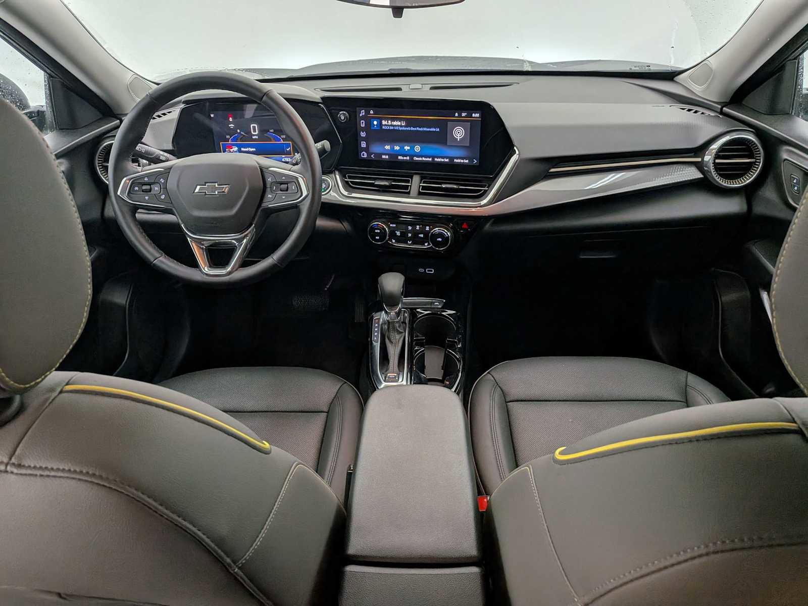 New 2025 Chevrolet Trax ACTIV w/ Driver Confidence Package image 16