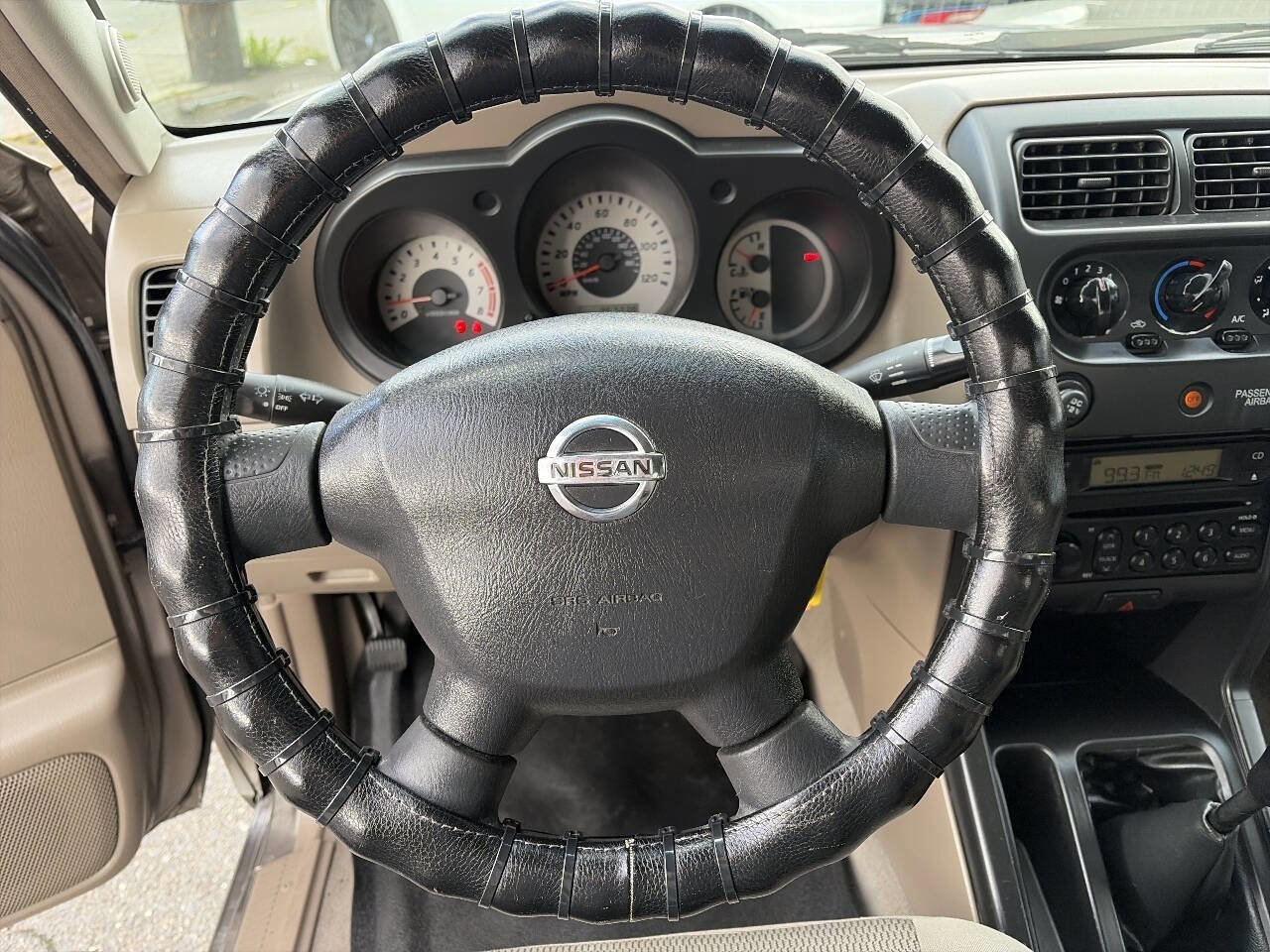 Used 2004 Nissan Frontier XE w/ (VTP) Value Truck Pkg image 22