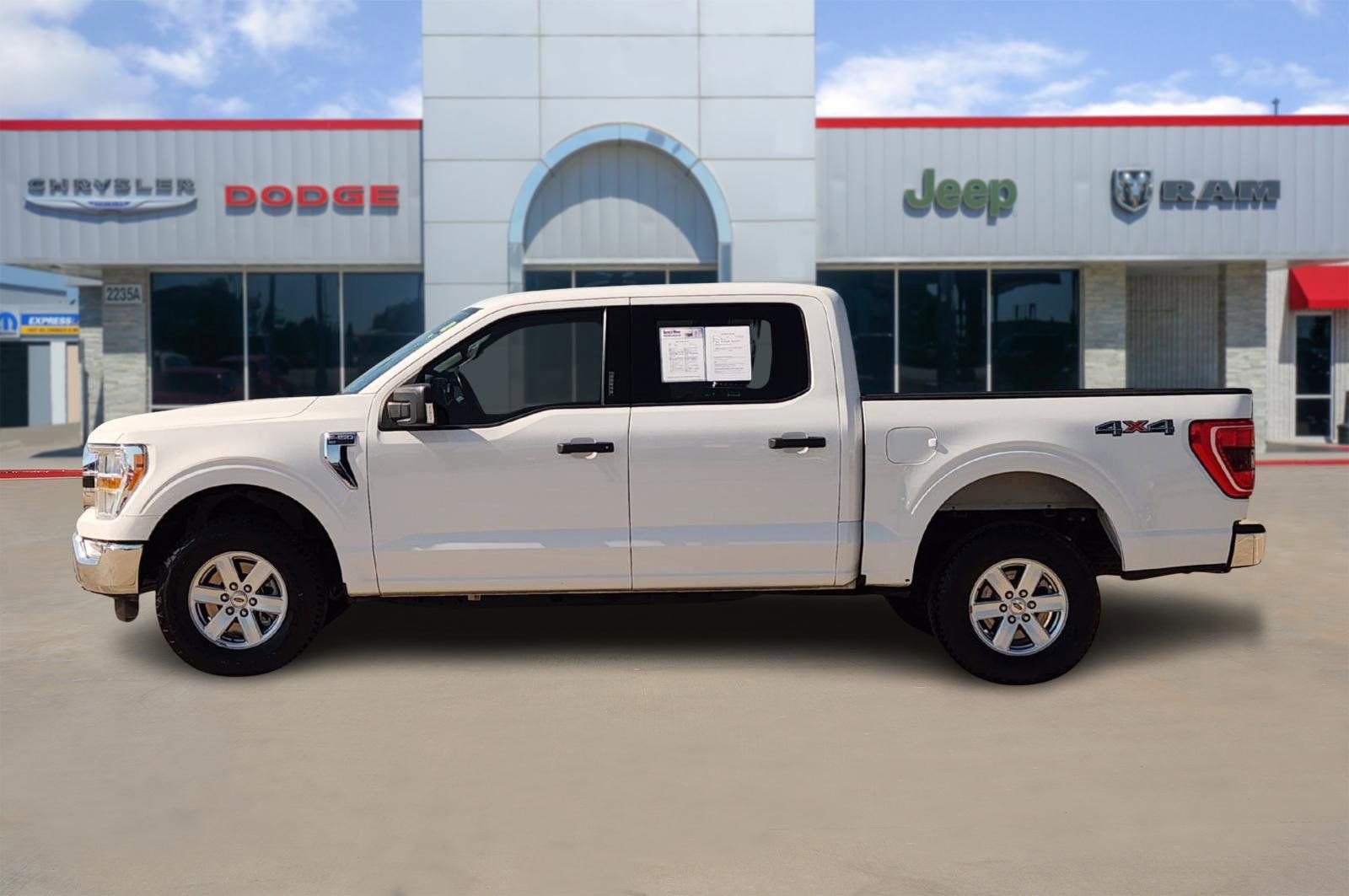 Used 2021 Ford F150 XLT w/ Equipment Group 301A Mid image 3