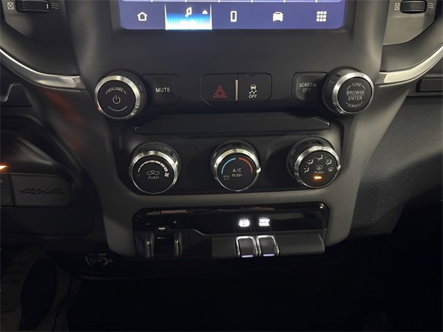 Used 2024 RAM 2500 Big Horn image 15