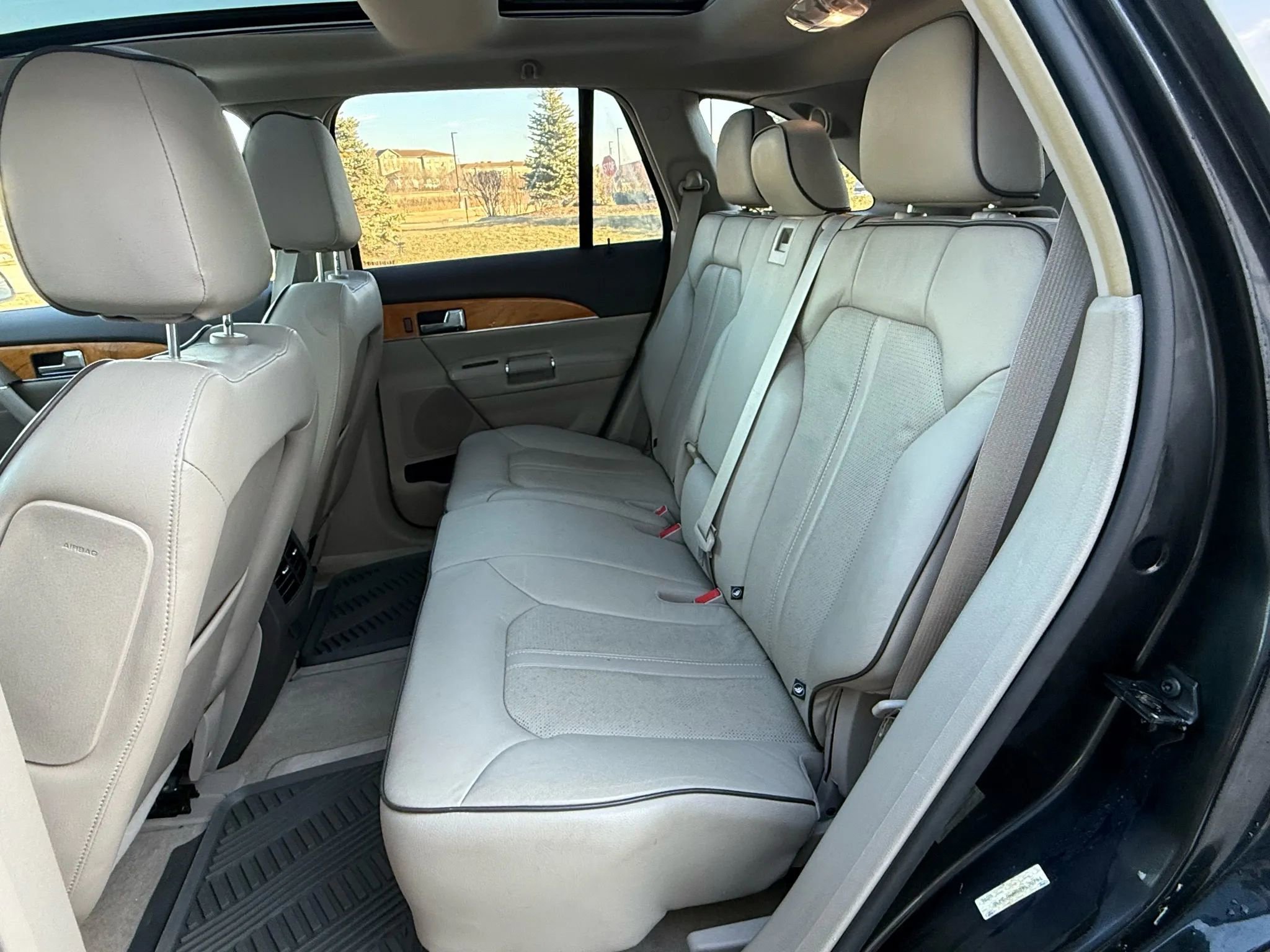 Used 2013 Lincoln MKX FWD image 12