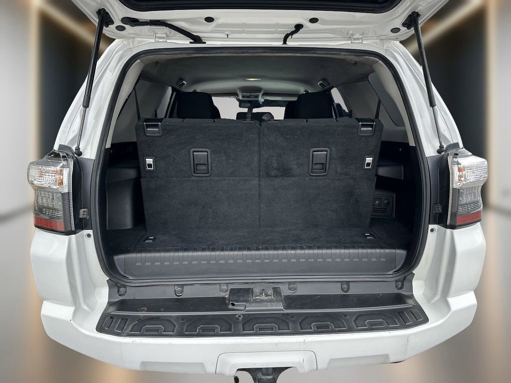 Used 2015 Toyota 4Runner SR5 RWD image 11