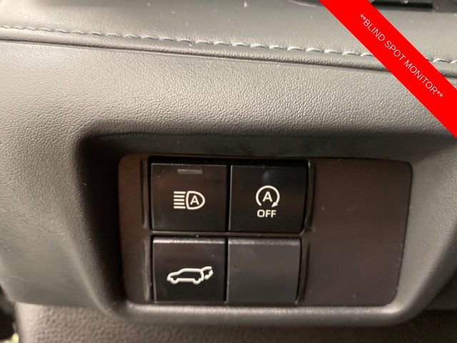 Used 2023 Toyota Highlander XLE image 18