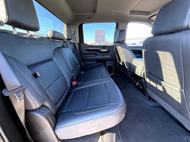 Used 2024 GMC Sierra 1500 SLT image 15