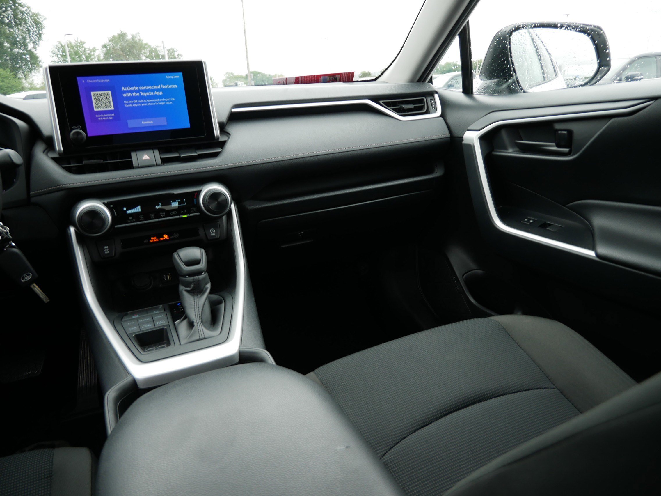 Certified 2025 Toyota RAV4 LE AWD/4WD image 11