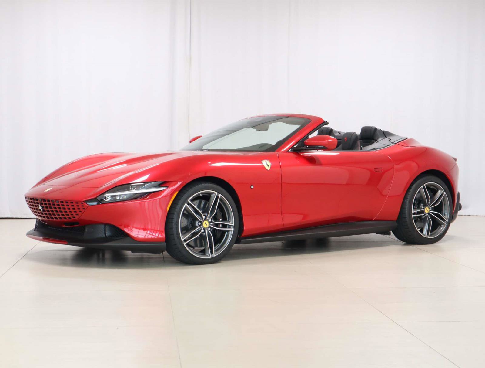 Certified 2025 Ferrari Roma Spider image 1