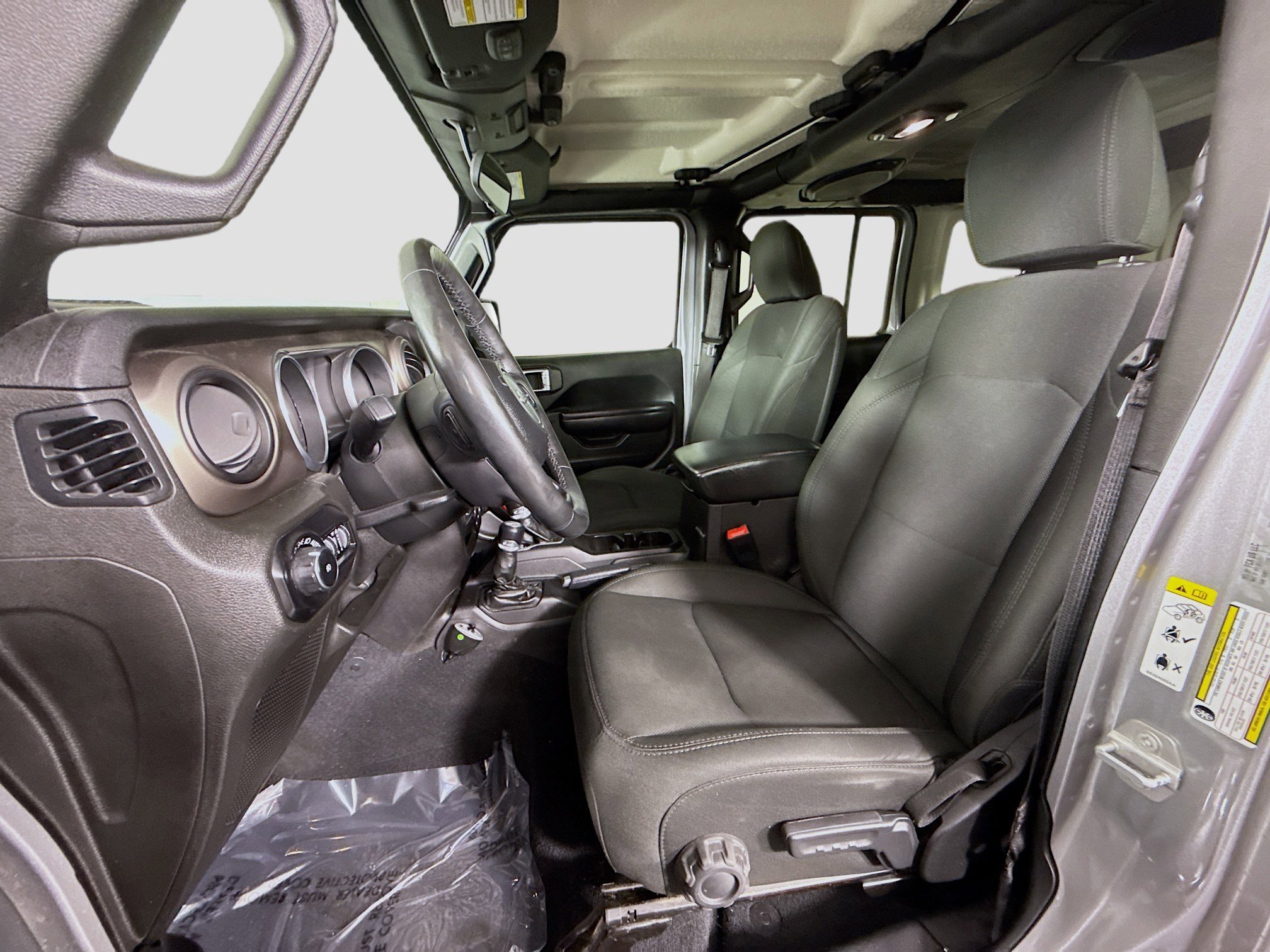 Used 2018 Jeep Wrangler Unlimited Sport S image 22