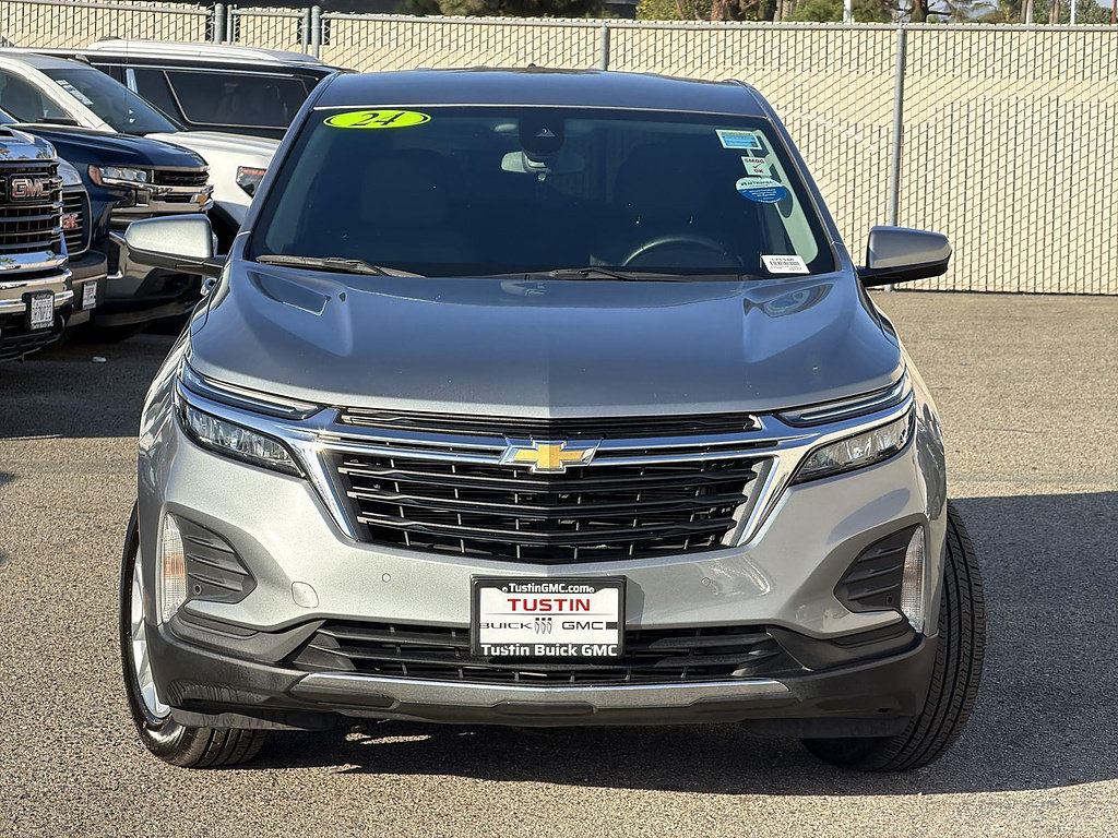 Used 2024 Chevrolet Equinox LT FWD image 2