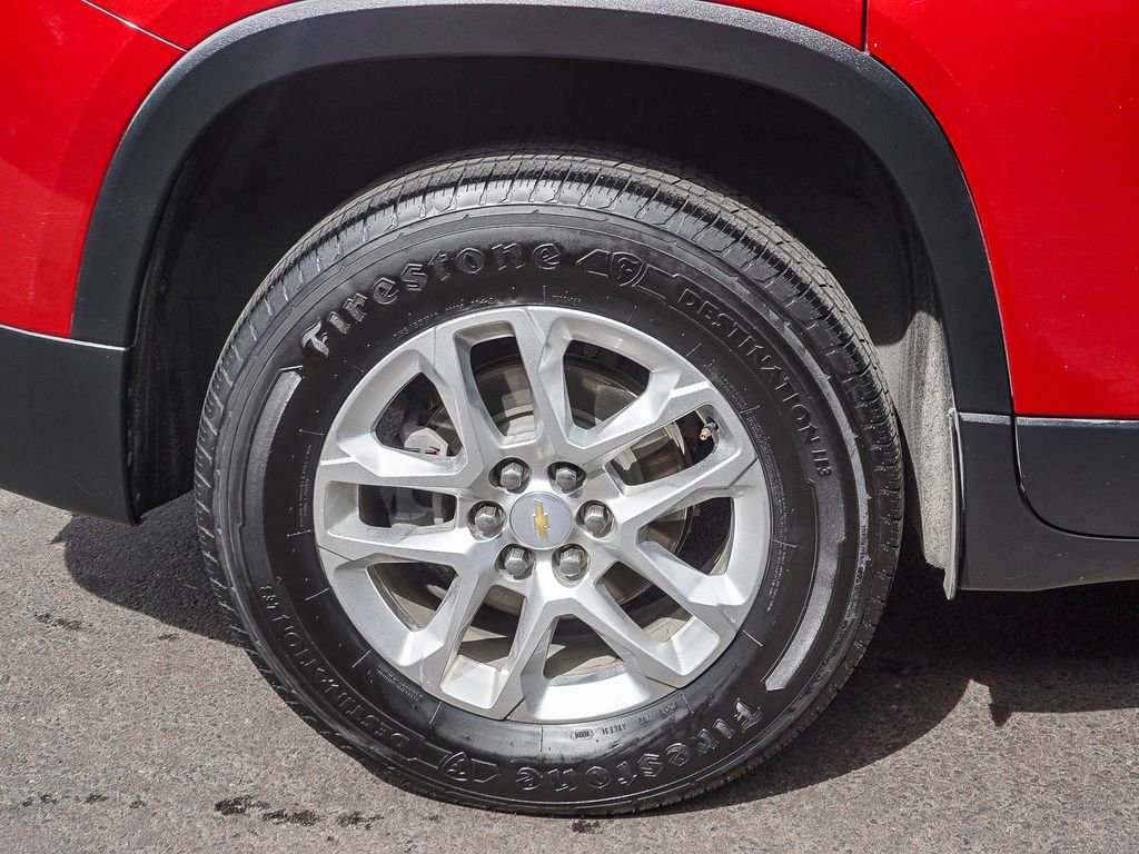 Used 2021 Chevrolet Traverse LT image 8