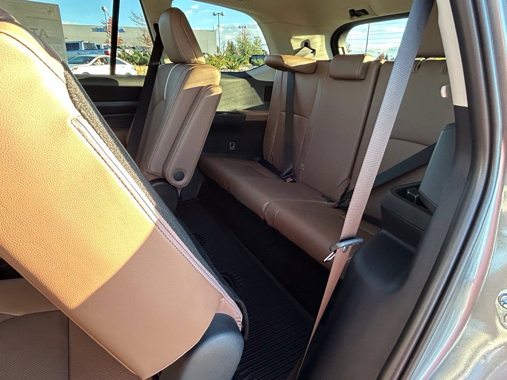 Used 2026 Toyota Grand Highlander AWD image 23
