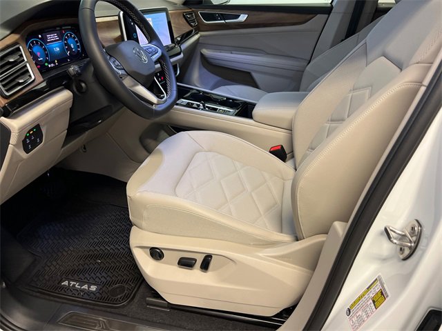 New 2026 Volkswagen Atlas SE image 7