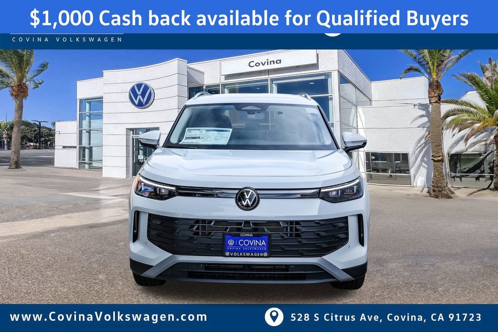 New 2026 Volkswagen Tiguan SE image 2