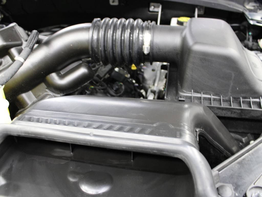 Used 2025 Ford F150 XLT w/ Equipment Group 301A Standard AWD/4WD image 29