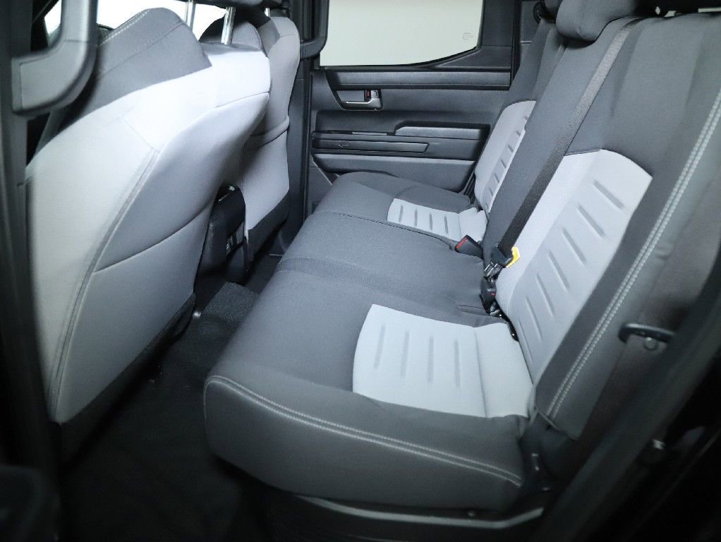 Used 2025 Toyota Tacoma TRD Off-Road AWD/4WD image 14