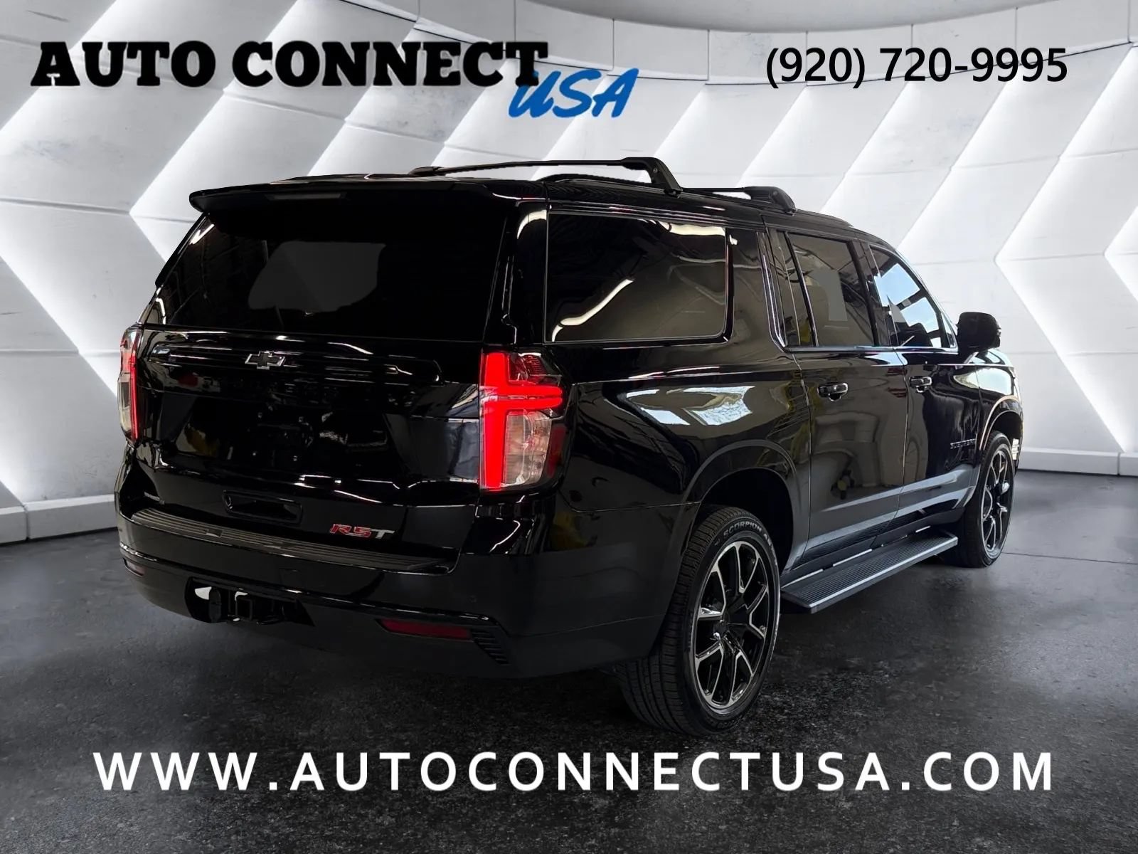 Used 2023 Chevrolet Suburban RST w/ Luxury Package AWD/4WD image 8