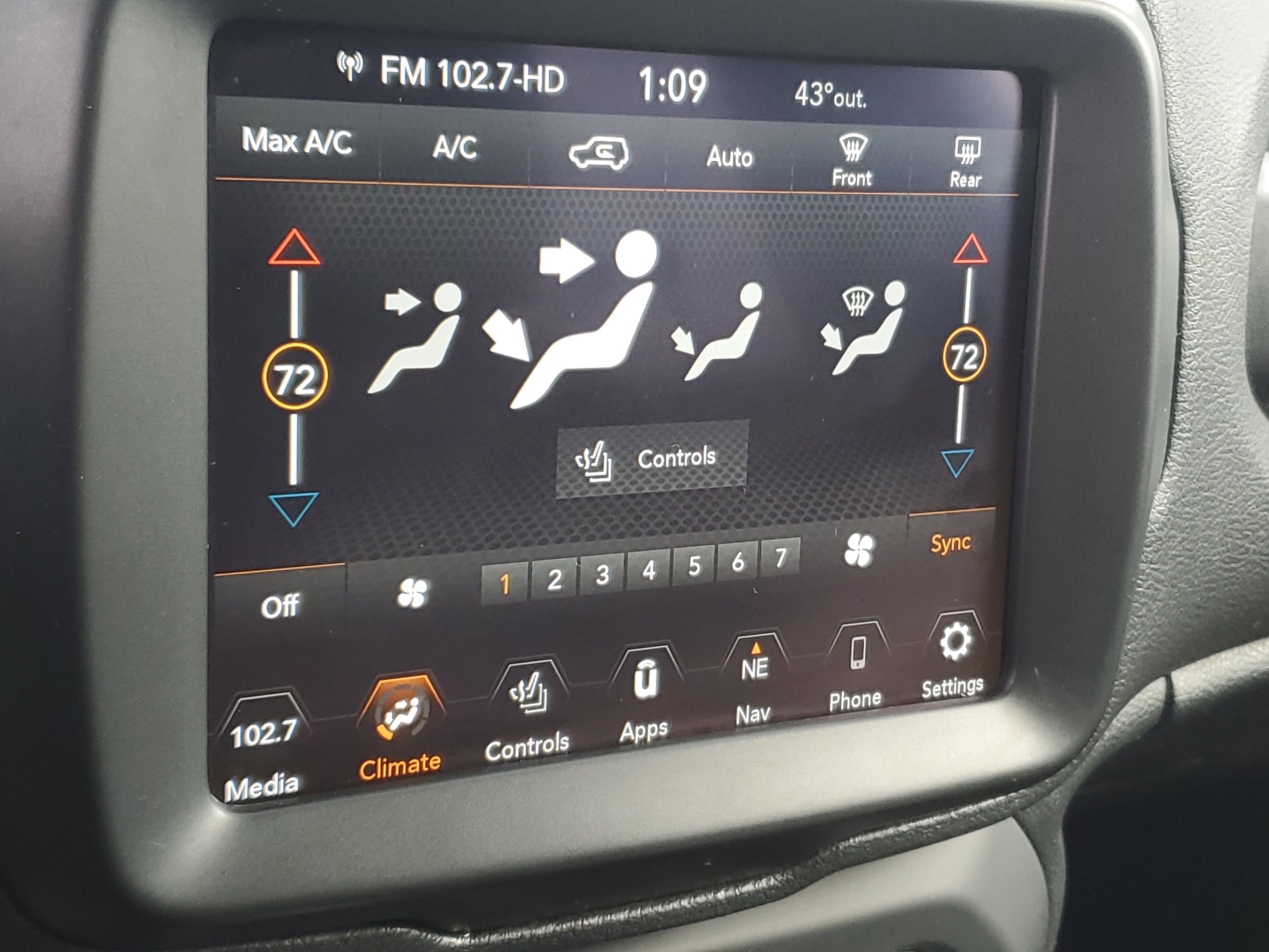 Used 2021 Jeep Renegade Limited image 22